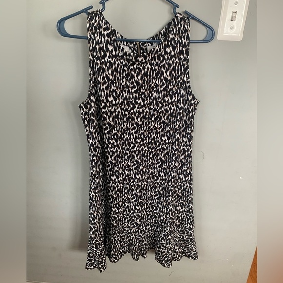 Tommy Bahama Dresses & Skirts - Tommy Bahama Black and White Mini Dress